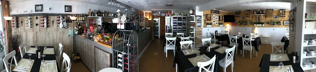 Amigos Bistro
