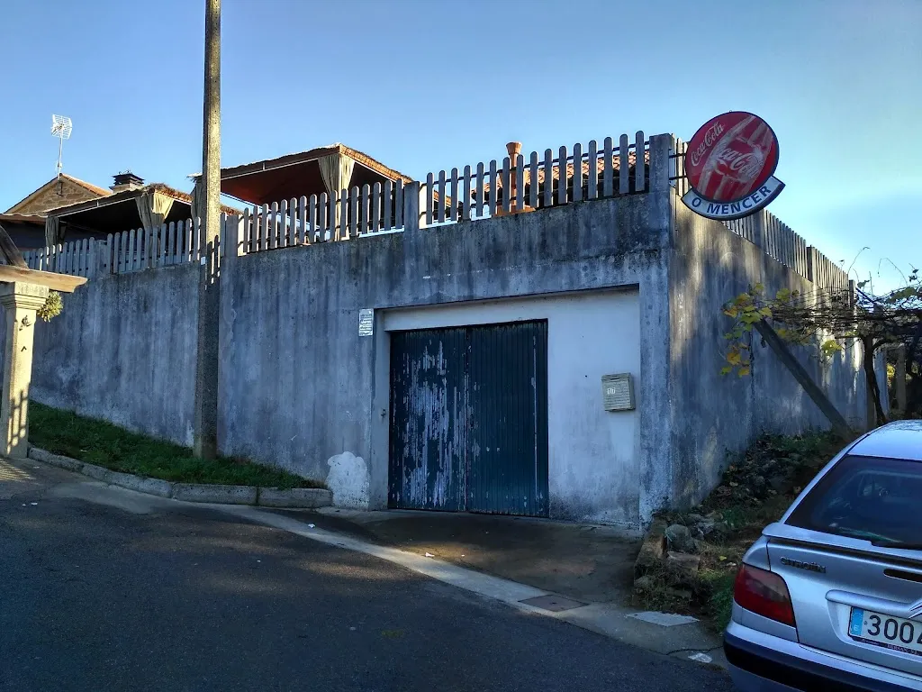 Bar De Tapas,O Mencer