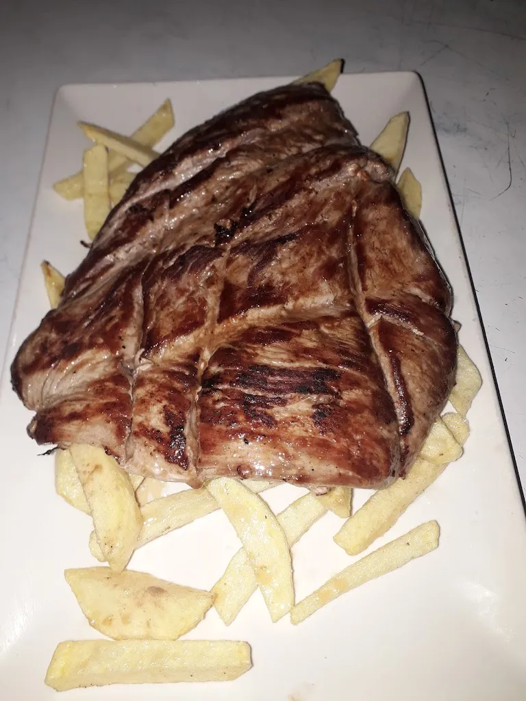 Bar-Meson La Apanaora