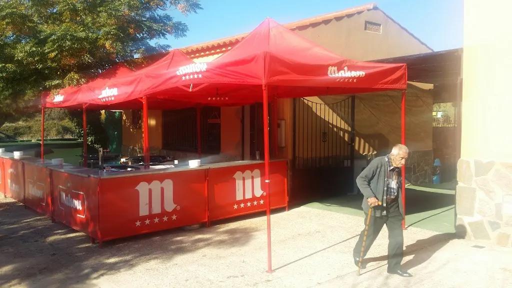 Bar Piscina Municipal Alcollarin