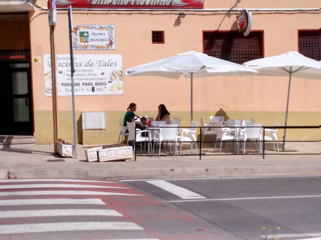 Bar Piscinas Tales.