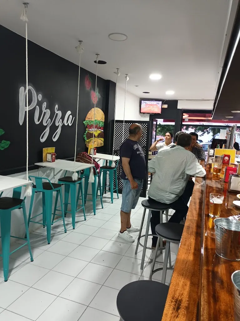 Bar-Pizzeria Megadinamic