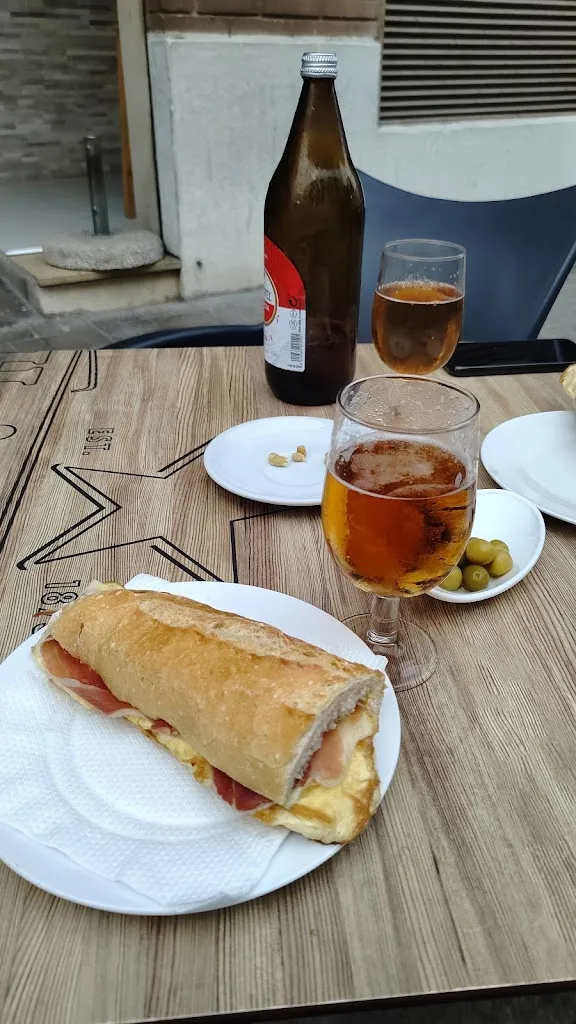 Bar Restaurante Canamero