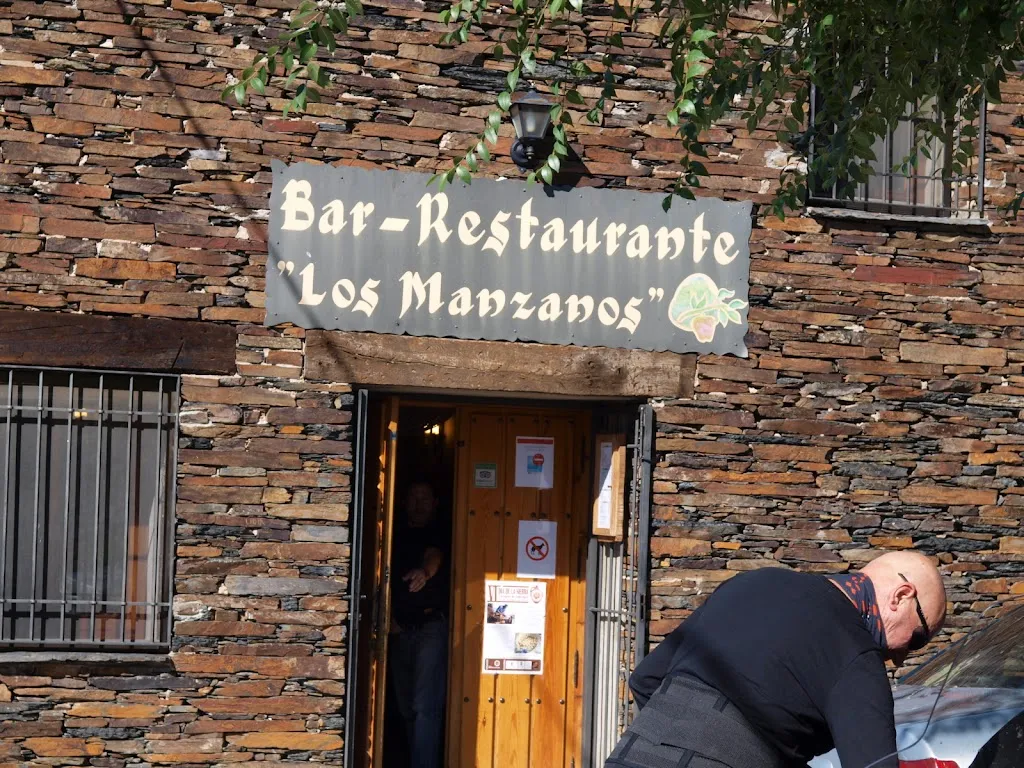 Bar-Restaurante "Los Manzanos".