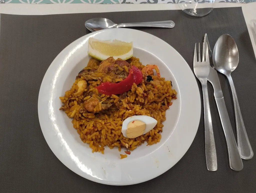 Hogar Del Jubilado ( Restaurante / Cafeteria )