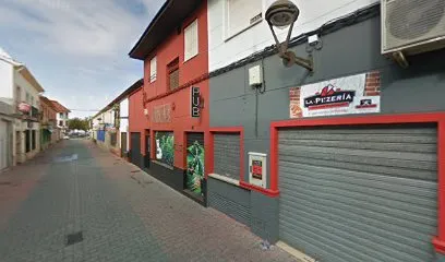 La Pizzeria