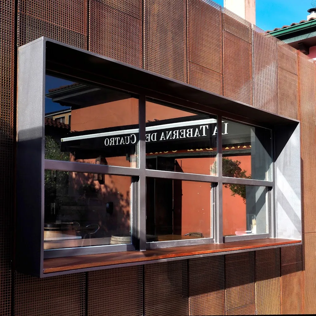 La Taberna Del Cuatro