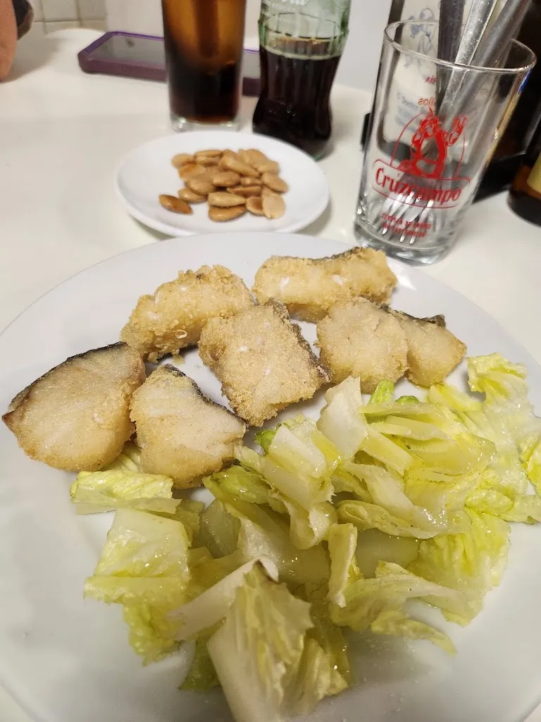 Los Pollos Cafeteria