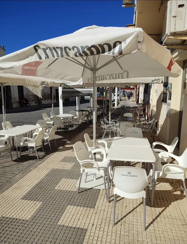 Ochentaytres Brenes