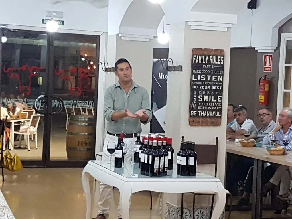 Restaurante Cien Vinos Natural Food