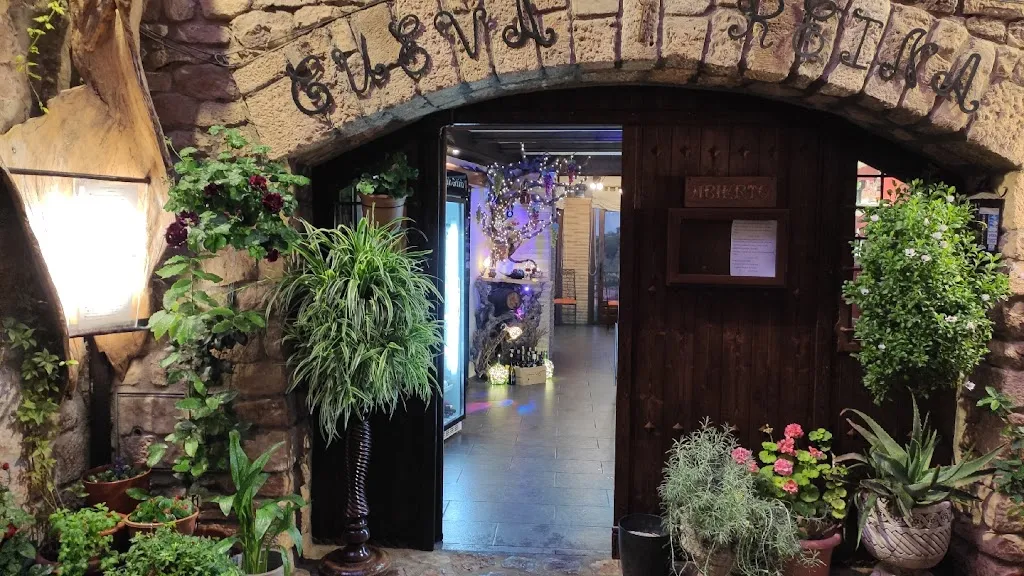 Restaurante Cueva Reina | Alquezar