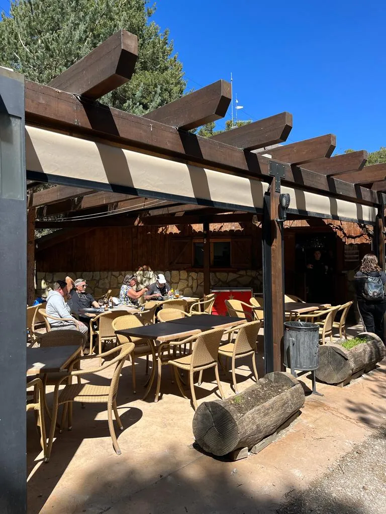 Restaurante Diecisiete Veintisiete.