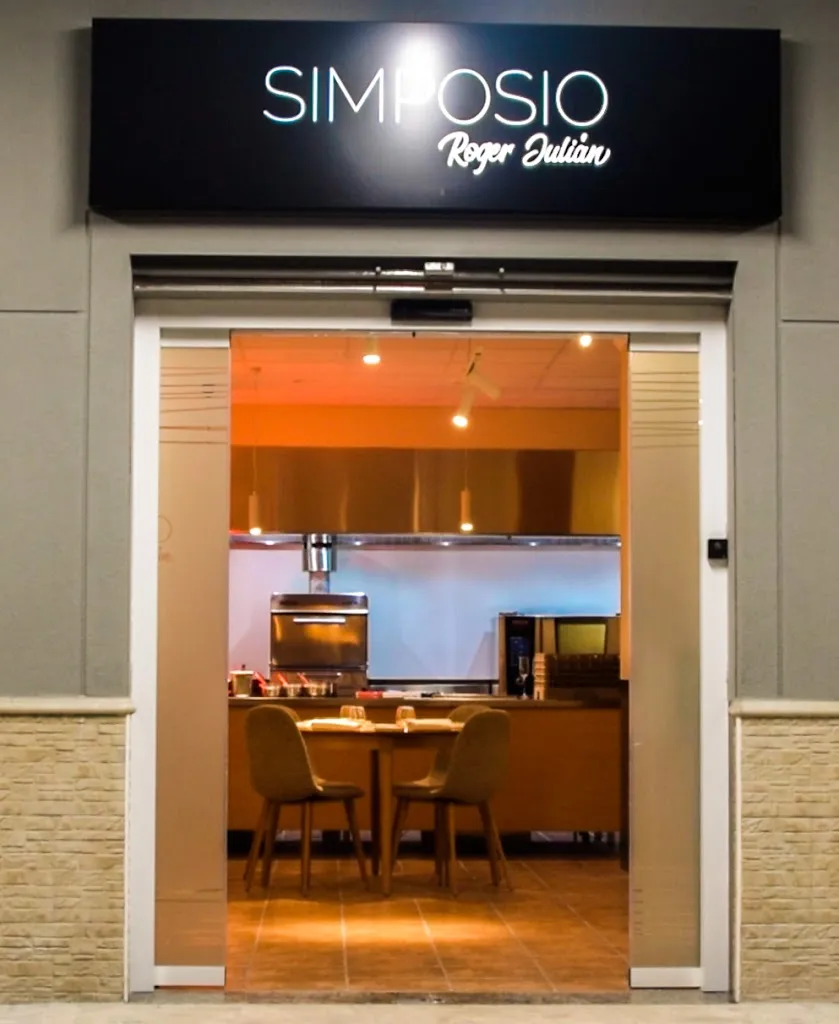 Restaurante Simposio | Roger Julian