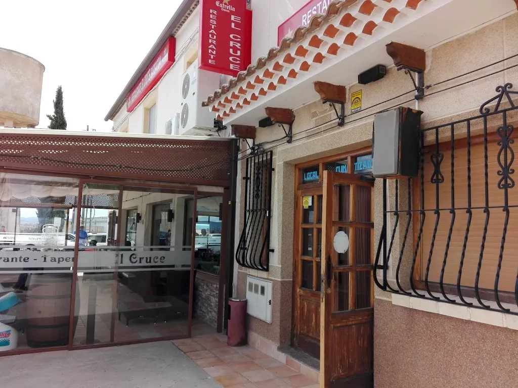 Taperia El Cruce